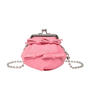 Rosa Mini-Umhängetasche mit Schleifen aus Leder mit Litschi-Maserung und Kette