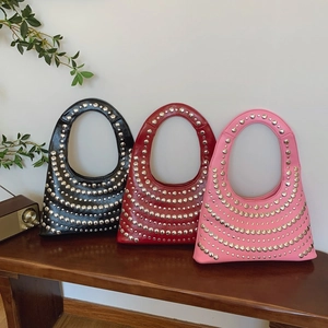 Vintage Nietten Hobo Tasche Für Frauen PU Leder Halbmond Unterachsel Schultertasche Punk Stil Y2K Mode Handtasche