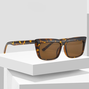 Fashionable oversized square tortoiseshell sunglasses with dark brown lenses for women