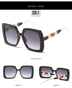 Vue détaillée multi-angles de lunettes de soleil carrées oversize avec monture noire et verres