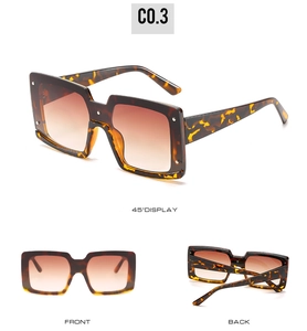 Vues détaillées de lunettes de soleil carrées écaille avec verres dégradés marron