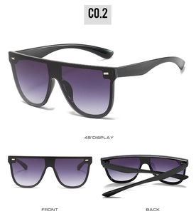 Drei Ansichten einer Oversize-Sonnenbrille mit lila Verlaufsgläsern und Silbernieten