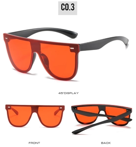 Detailansicht der Flat-Top-Schild-Sonnenbrille mit orangefarbenen Gläsern und Nieten