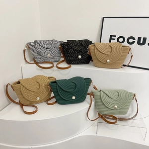 Sac Seau Bandoulière en Coton Tissé à la Main pour Femme Avec Fermeture Magnétique en Perle Bandoulière en Cuir Marron Voyage