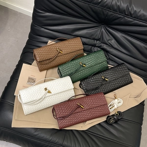 Women Woven Baguette Bag PU Leather Fashion Woven Clutch Bag With Metal Knot Buckle Elegant Shoulder Crossbody Bag