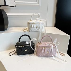 Quilted Crossbody Bag PU Leather Woven Handle Flower Decor Lace Ribbon Sweet Elegant Shoulder Handbag For Women