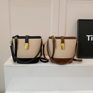 Woven PU Leather Patchwork Bucket Bag Fashion Casual Shoulder Crossbody Handbag With Metal Lock For Women Summer