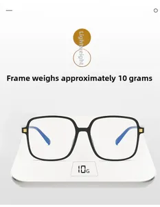 Leichtes schwarzes TR90 Brillengestell mit nur 10g Gewicht auf einer Digitalwaage