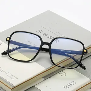 Klassische schwarze TR90 Quadratbrille mit Golddekor und Blaulichtfilter-Gläsern