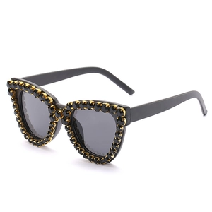 Cat Eye Sunglasses Luxury Rhinestone UV400 Protection PC Frame AC Lens Fashion Eyewear For Party Streetwear