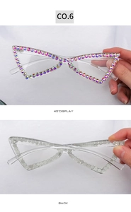 Détails de lunettes œil de chat sans monture avec strass colorés sur monture transparente