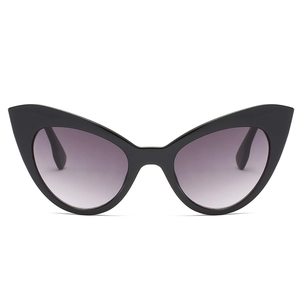 Lunettes de soleil œil de chat noires avec verres dégradés violets pour femmes