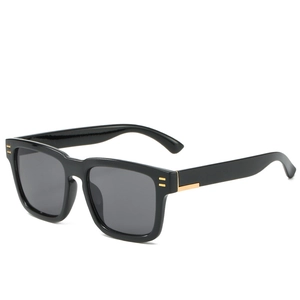 Retro Square Sunglasses UV400 Protection PC Frame AC Lens Metal Rivet Decor Fashion Unisex Travel Party Eyewear