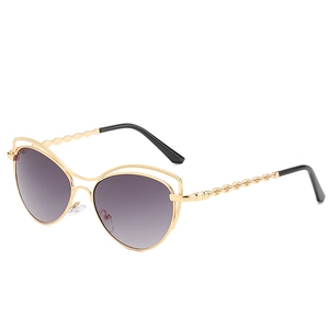 Lunettes de soleil œil de chat pour femmes avec chaîne dorée et verres dégradés violets