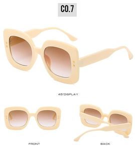Vues détaillées de lunettes de soleil carrées rétro crème avec verres dégradés bruns