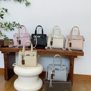 Women Shoulder Bag Handbag Lychee Texture PU Leather Metal Turn Lock Chocolate Pendant Removable Strap Versatile Fashion Trendy