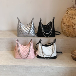 Quilted Hobo Bag PU Leather Chain Shoulder Crossbody Handbag With Artificial Pearl Rhinestone Elegant Casual For Women