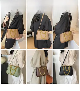 Détails de sacs à bandoulière matelassés en kaki, vert, café et noir avec chaînes dorées