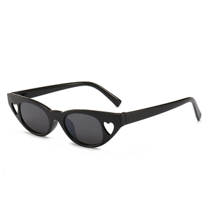 Cat Eye Sunglasses PC Frame UV400 Protection Fashion Heart Decor Party Eyewear For Women