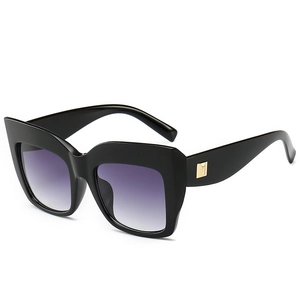 Oversized Square Sunglasses For Women Trendy PC Frame Cat Eye Gradient Lens Sun Protection Fashion Metal Decoration