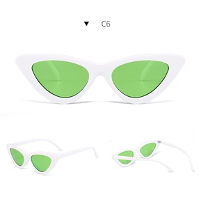 Trois angles de lunettes de soleil œil-de-chat blanches avec verres verts et monture