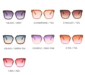 Présentation de lunettes de soleil carrées oversize en sept coloris avec charnières métalliques