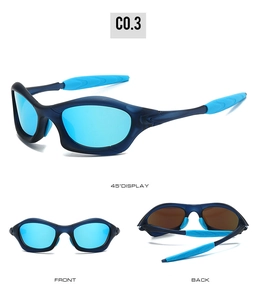 Présentation en trois vues de lunettes de soleil de sport punk avec verres miroir bleus