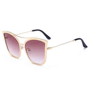 Modische Cat Eye Sonnenbrille Metallrahmen UV400 Schutz Großer Rand Street Style Damen