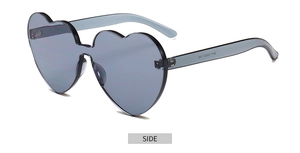 Vue latérale de lunettes de soleil sans monture en forme de cœur avec verres gris fumé