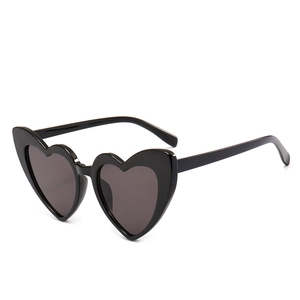 Occhiali Da Sole A Cuore Montatura PC Lenti AC UV400 Moda Dolce Sfumate Donne Ragazze Festa