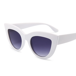 White cat eye sunglasses for women with purple gradient lenses in 45-degree side view
