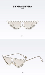 Vues détaillées de lunettes de soleil œil de chat argentées avec bord en strass
