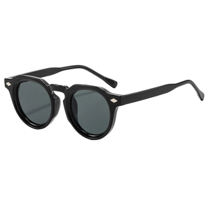 Retro Round Sunglasses Plastic Frame UV400 Protection Vintage Rivet Fashion Eyewear For Men And Women