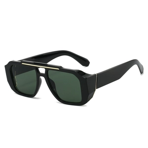 Lunettes de soleil carrées rétro noires avec verres verts et double pont métallique doré