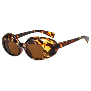 Lunettes de soleil ovales rétro à monture épaisse en écaille avec verres marrons