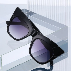 Fashionable square sunglasses with thick temples and purple gradient lenses for UV protection