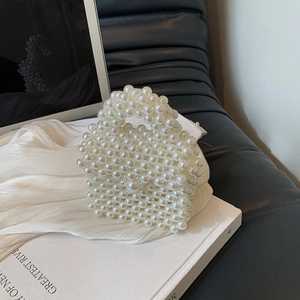 Mini sac à main en perles fait main avec poignée élégante pour un style chic