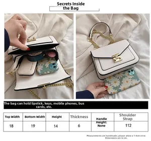 Detailed size guide and capacity display for the white chain crossbody square bag