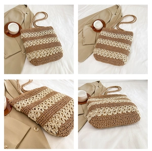 Détails du sac cabas en paille fait main avec rayures brunes et motifs de fleurs évidés