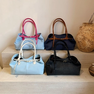 Sac Fourre-Tout En Jean À La Mode Grande Capacité Couleur Contrastée Garniture En Similicuir PU Sac À Main Décontracté