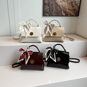 Retro PU Leather Crossbody Shoulder Bag For Women With Satin Scarf Handle Metal Twist Lock Solid Color Fashion Handbag