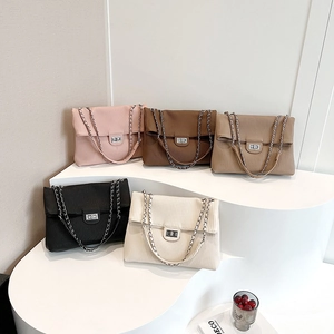 Women Pleated PU Leather Shoulder Bag Metal Turn-Lock Chain Strap Flap Large Capacity Casual Urban Crossbody Handbag