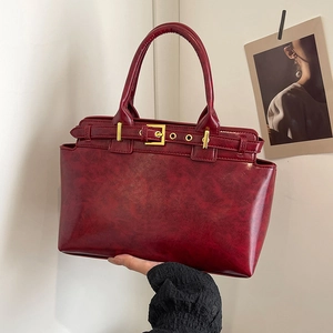 Borsa tote vintage bordeaux con trama marmorizzata e fibbia in metallo dorato