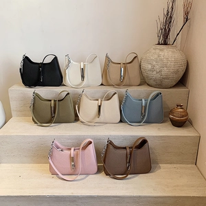 Sac Sous Les Bras En Similicuir Tressé Pour Femmes Sac À Main Hobo Rétro Avec Fermoir À Chaîne En Métal Mode