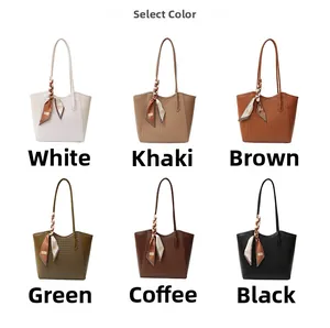 Borse tote goffrate capienti in sei colori con foulard decorativi a scelta