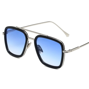 Retro square pilot polarized sunglasses with silver metal frame and blue gradient lenses