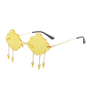 Cloud-shaped rimless sunglasses with yellow lenses and hanging tassel chains
