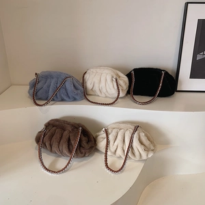 Sac Nuage En Peluche Sac À Main Froncé En Fausse Fourrure Sous L'aisselle Avec Bandoulière Chaîne En Cuir Tissé Pour Femmes Hiver