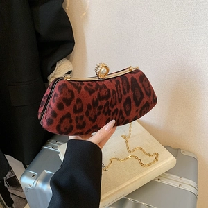 French vintage leopard print chain handbag with pearl clasp and golden metal strap