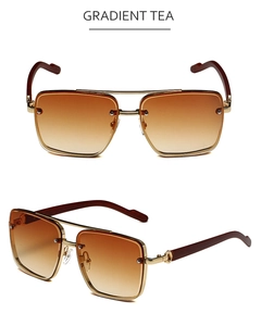 Vue détaillée des lunettes de soleil carrées en métal avec branches en bois dégradé